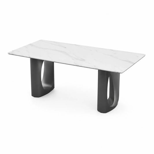 Mesa de mármol rectangular con patas metálicas